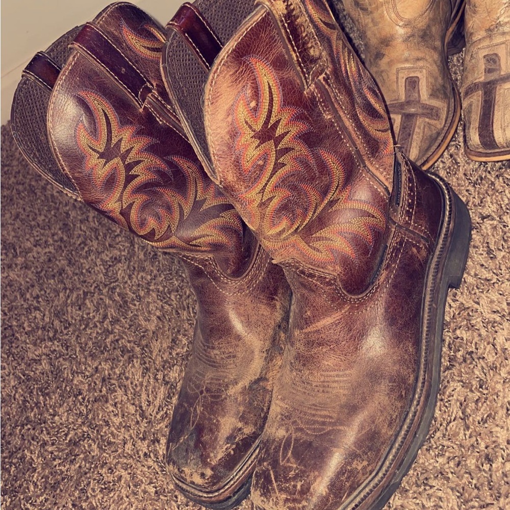 Mens Justin boots size 9D